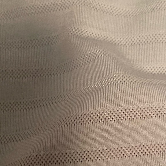 New balance t shirt size x small light blue colour - Picture 5 of 6